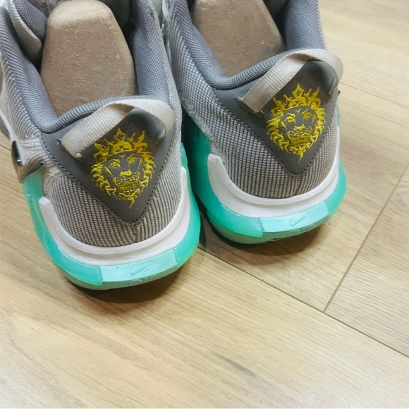 Nike LeBron Witness 7 Pewter/Mint Basketball Sneakers 8 main image 6